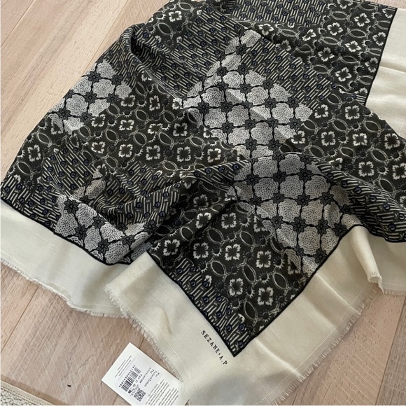 PIO SCARVE- SÉZANE X ANTOINETTE POISSON- Diomonte Print. Green. - Picture 6 of 8